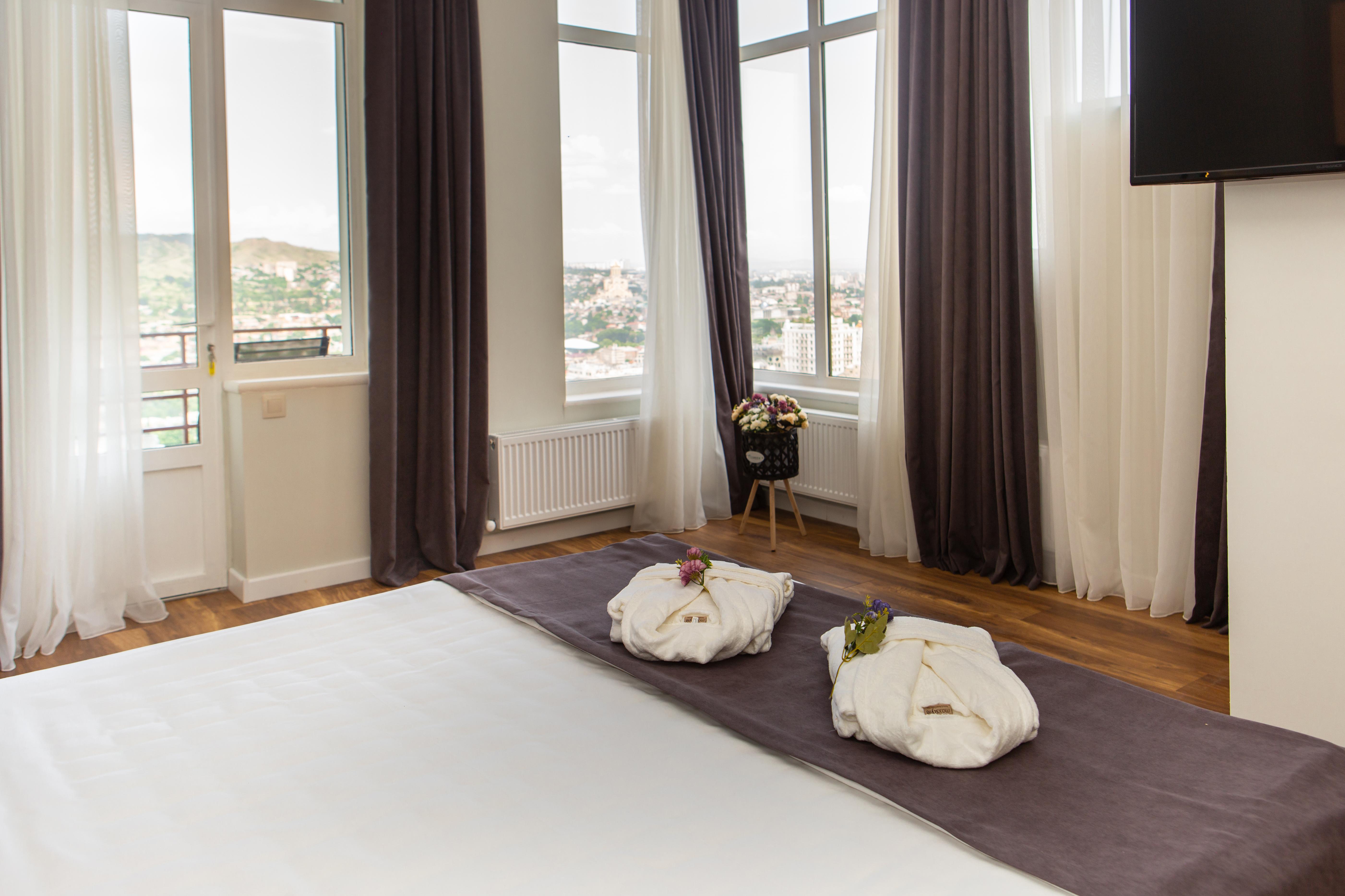 Vista Hotel Tbilisi Eksteriør bilde