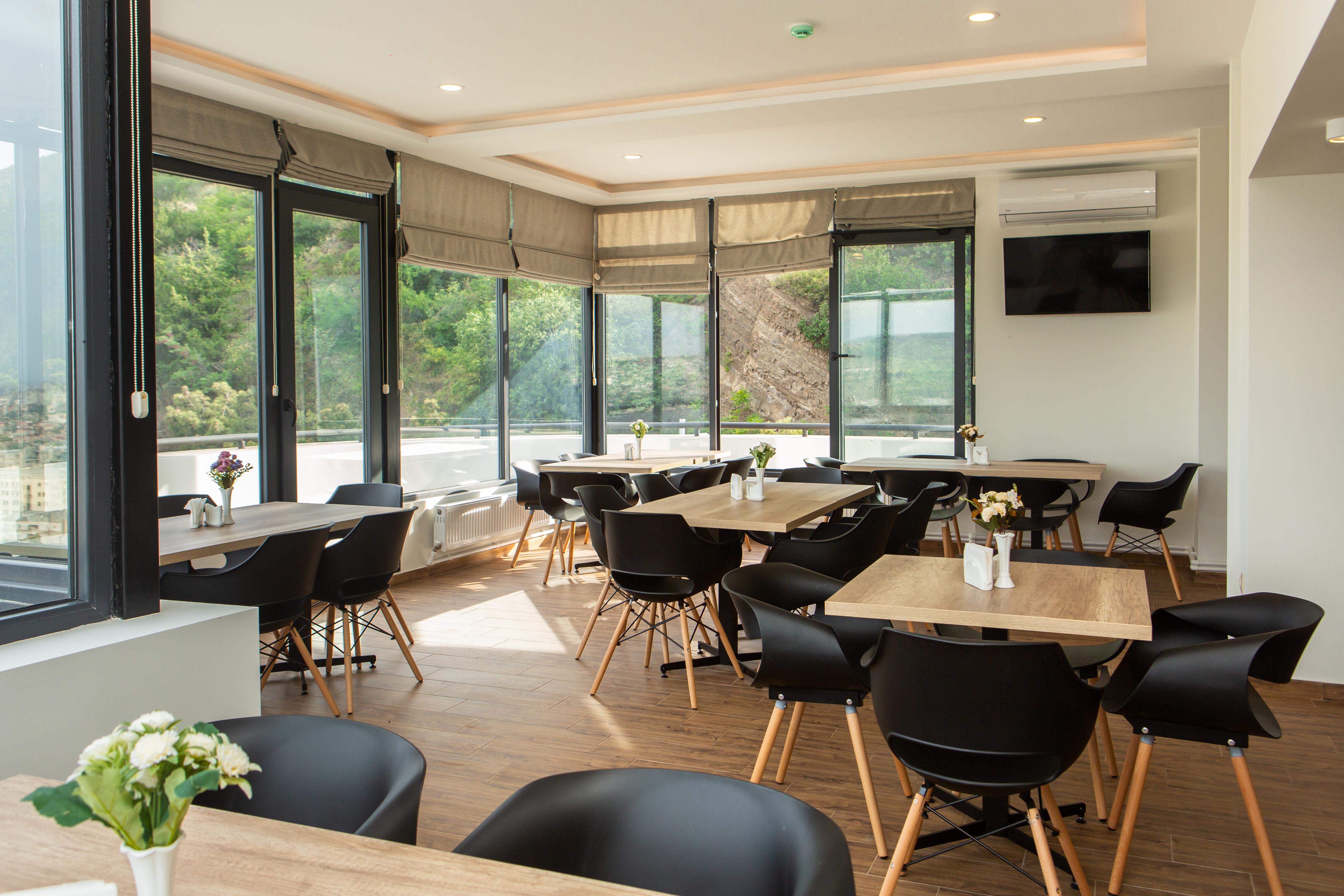Vista Hotel Tbilisi Eksteriør bilde