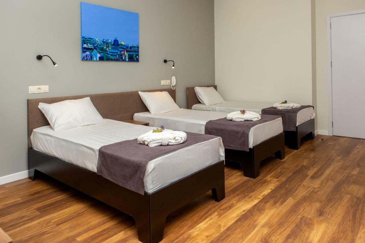 Vista Hotel Tbilisi Eksteriør bilde